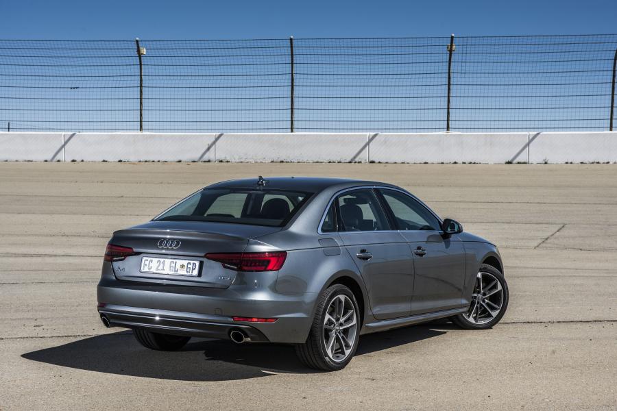  Audi A4 2.0 TFSI (B9) 2016 года  (ZA) (фото 4 из 5)